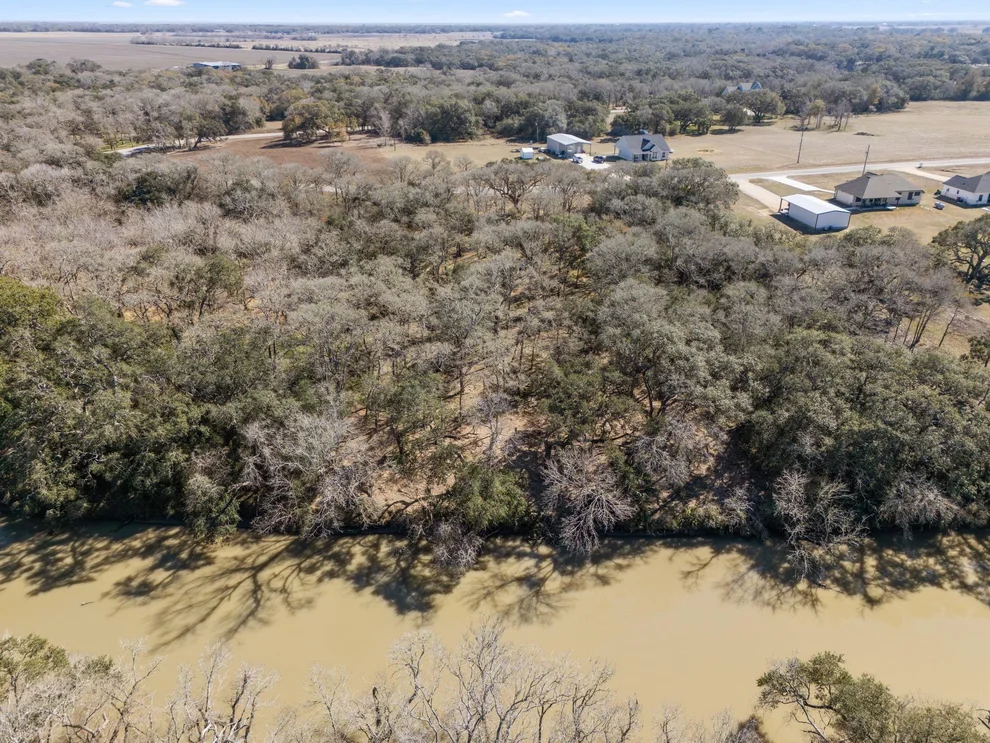 Unit for sale at 11 River Hollow Way, Blessing, TX 77419