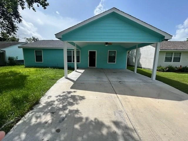Unit for sale at 205 Brown Street, Edna, TX 77957