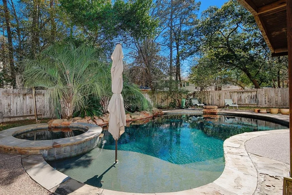 Unit for sale at 62 E Misty Dawn Drive, The Woodlands, TX 77385