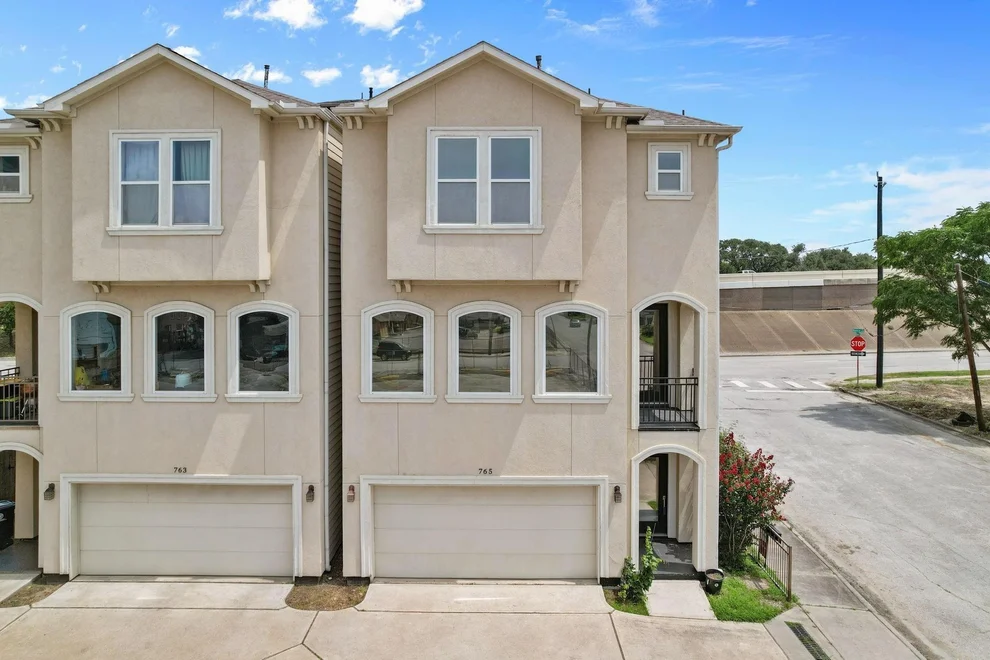 Unit for sale at 765 Grove Street, Houston, TX 77020