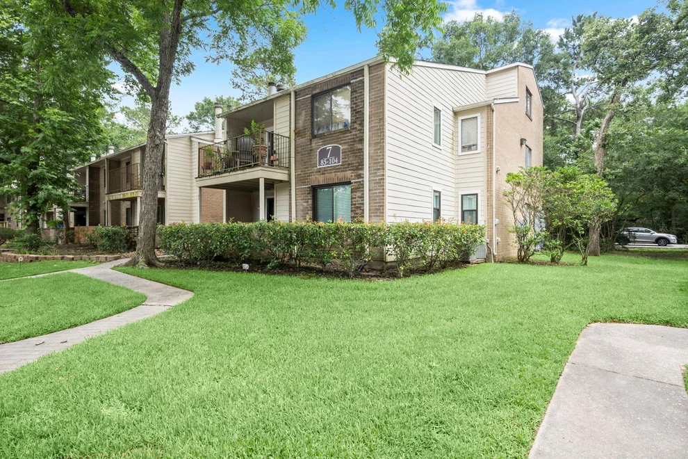 Unit for sale at 3500 Tangle Brush Drive, Spring, TX 77381