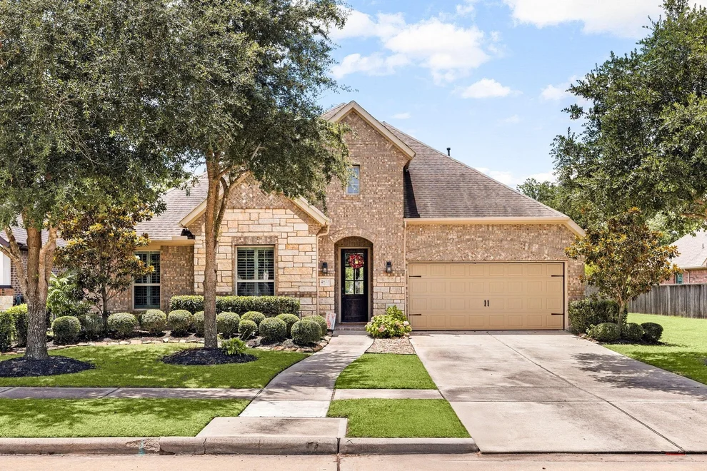 Unit for sale at 4831 Legend Creek Drive, Fulshear, TX 77441