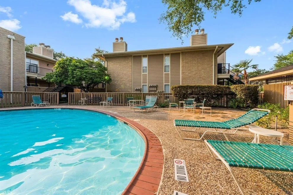 Unit for sale at 706 Bering Drive, Houston, TX 77057