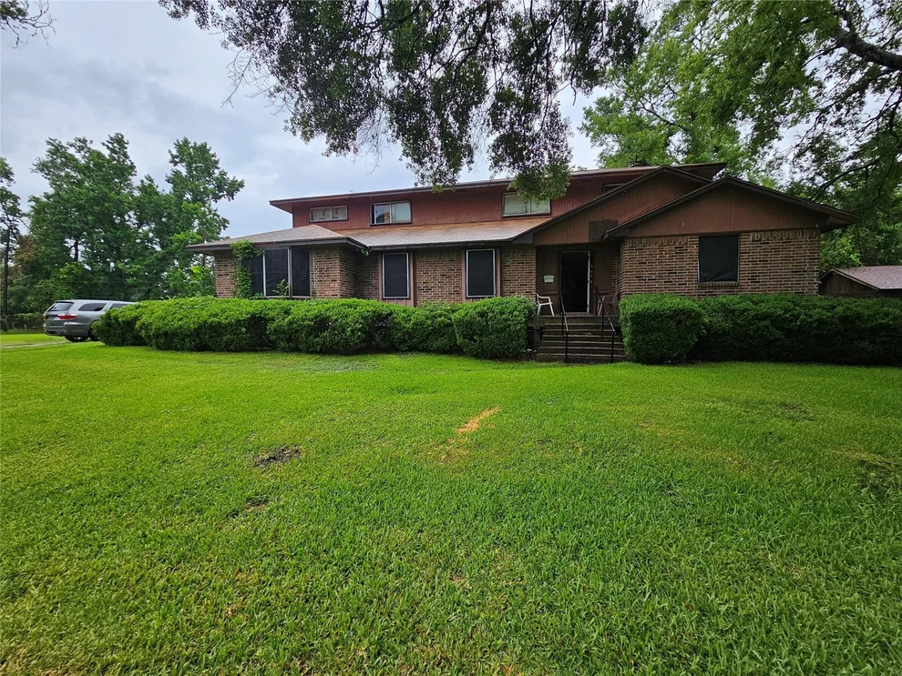 Unit for sale at 5022 Bretshire Drive, Houston, TX 77016