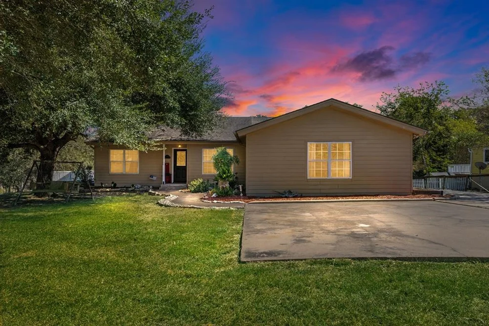 Unit for sale at 3287 Bradley Lane, Brenham, TX 77833