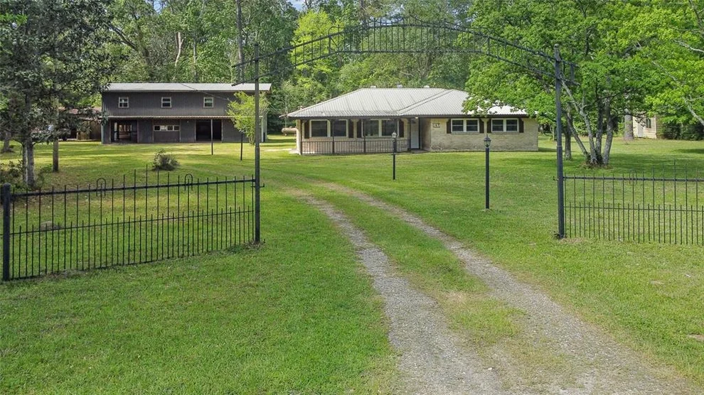 Unit for sale at 167 Linnwood Drive, Woodbranch, TX 77357
