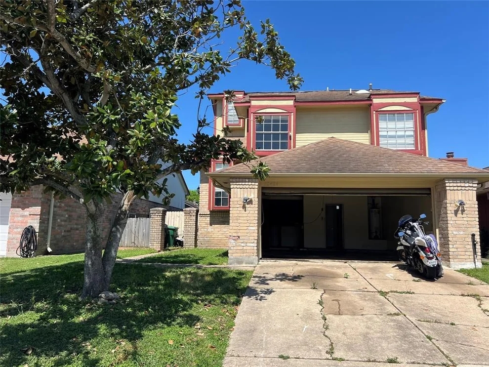 Unit for sale at 12426 N Rachlin Circle, Houston, TX 77071
