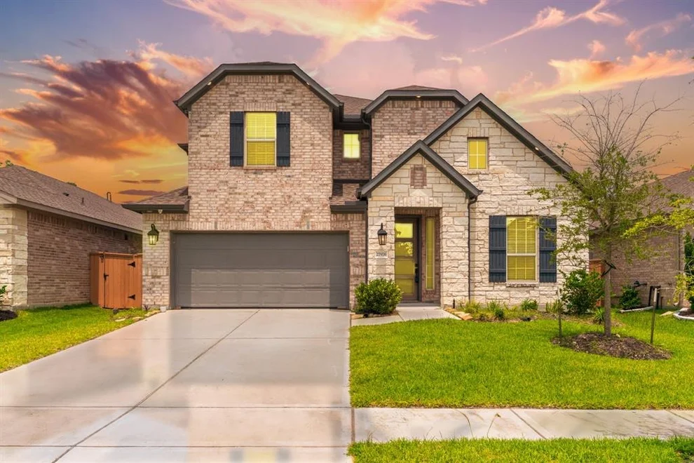 Unit for sale at 27976 Seger Bend Trail, Spring, TX 77386