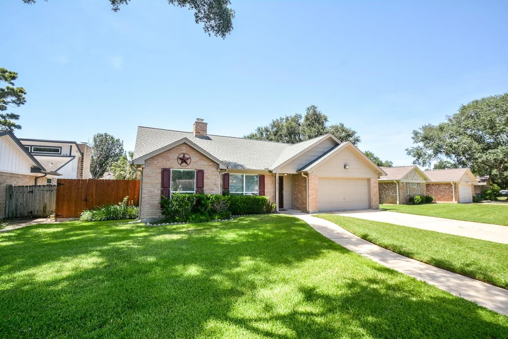 Unit for sale at 15746 Fern Basin Drive, Houston, TX 77084