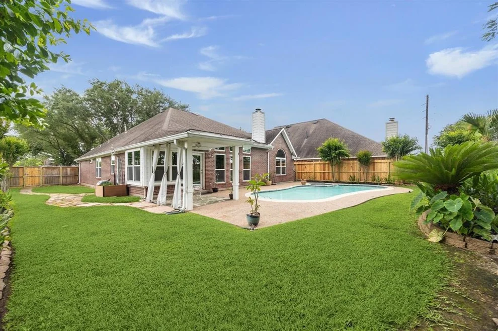Unit for sale at 3947 Heritage Colony Drive, Missouri City, TX 77459