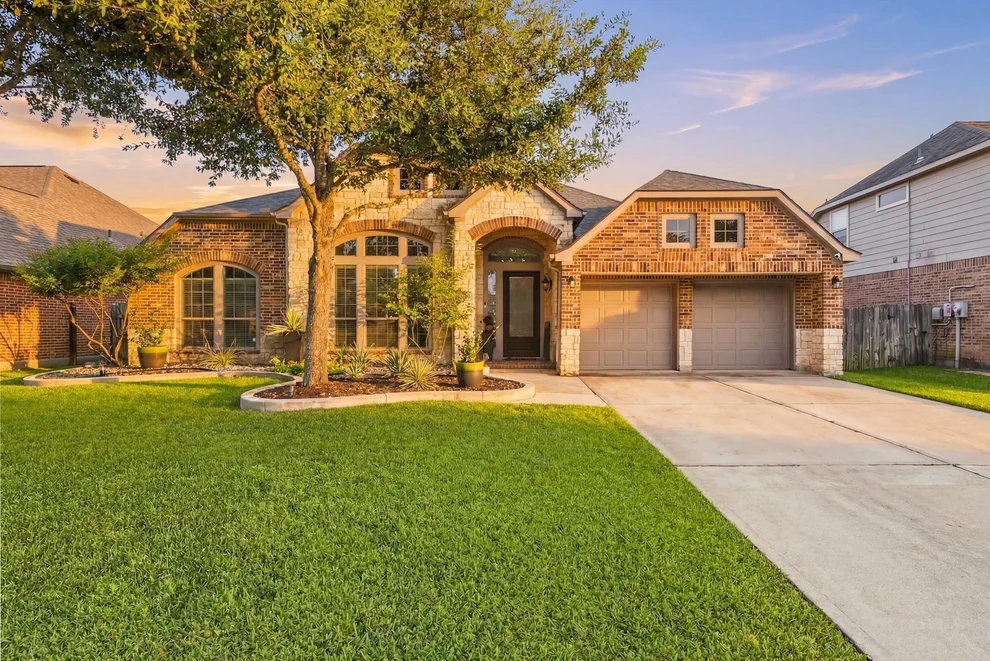 Unit for sale at 2651 Imperial Grove Lane, Conroe, TX 77385