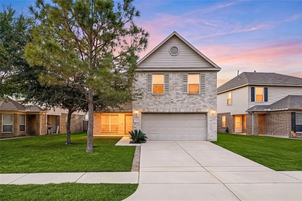 Unit for sale at 8015 Narrow Brook Way, Houston, TX 77016