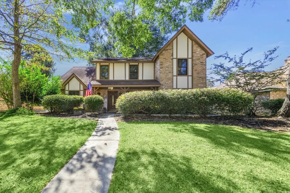 Unit for sale at 3111 Falling Brook Drive, Kingwood, TX 77345