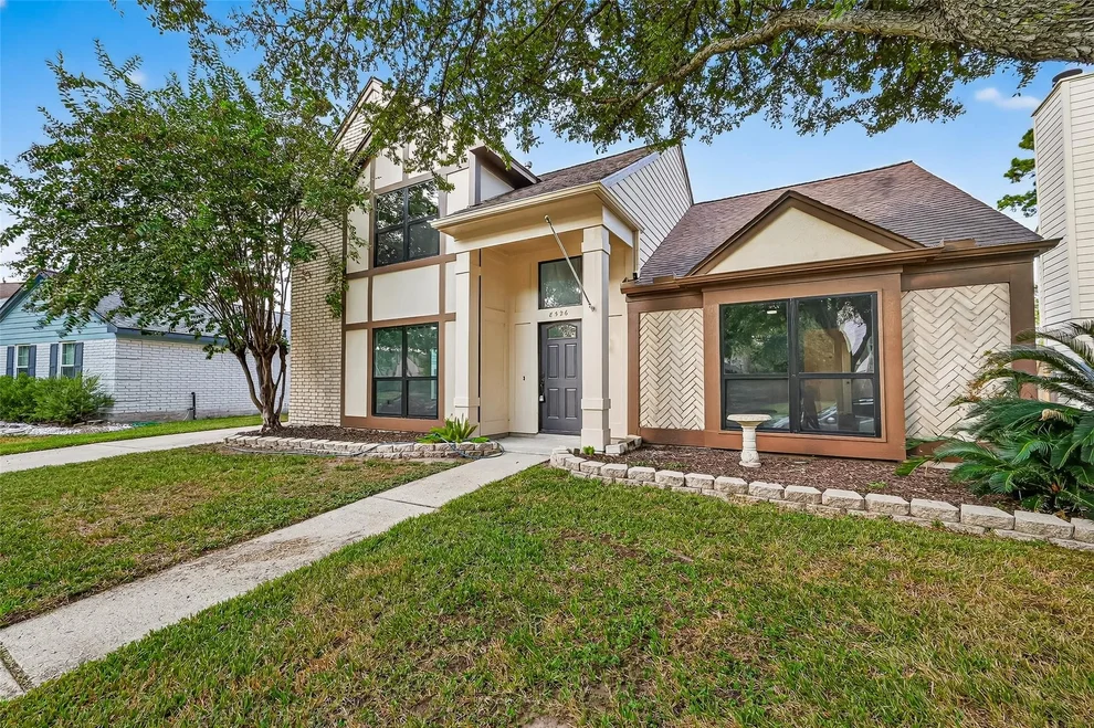 Unit for sale at 8526 Hot Springs Drive, Houston, TX 77095