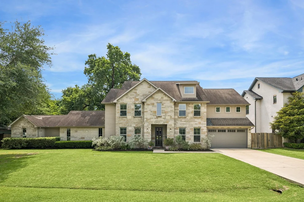 Unit for sale at 1717 Creek Drive, Houston, TX 77055