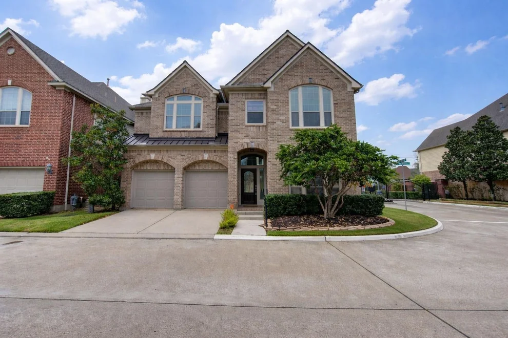 Unit for sale at 3526 Urban Woods Trail, Houston, TX 77008
