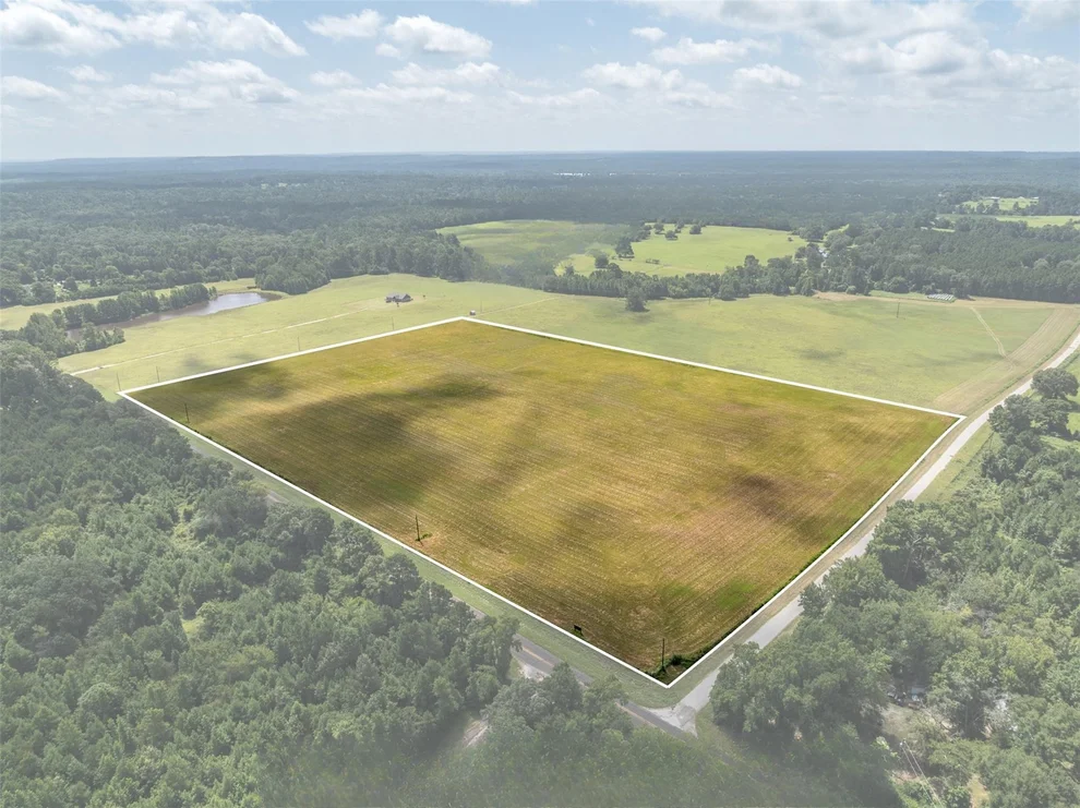 Unit for sale at 1420 Acr 379, Palestine, TX 75801