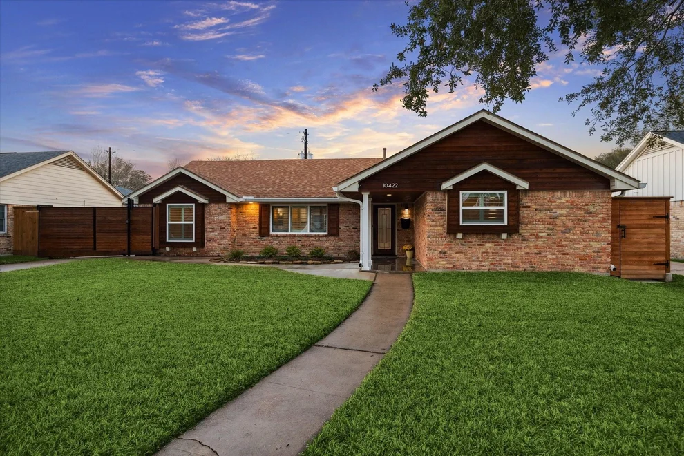 Unit for sale at 10422 Raritan Drive, Houston, TX 77043