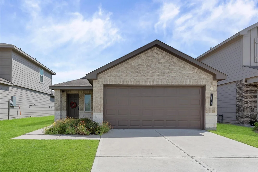 Unit for sale at 1907 Sable Hollow Drive, Houston, TX 77067