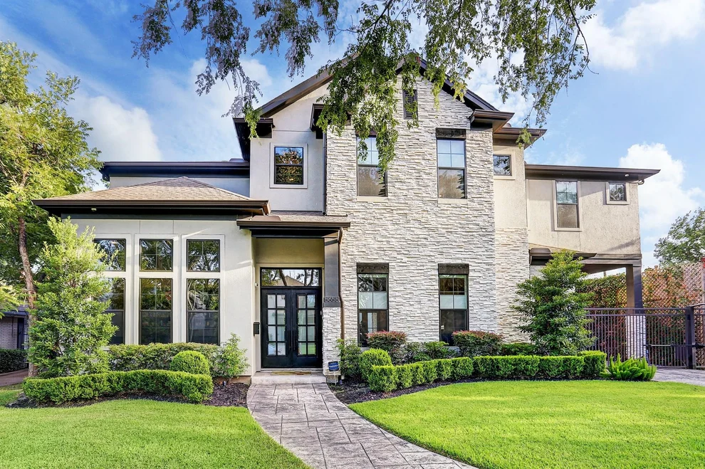 Unit for sale at 5655 Locke Lane, Houston, TX 77056