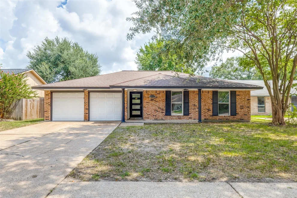 Unit for sale at 6722 Winding Trace Drive, Houston, TX 77086
