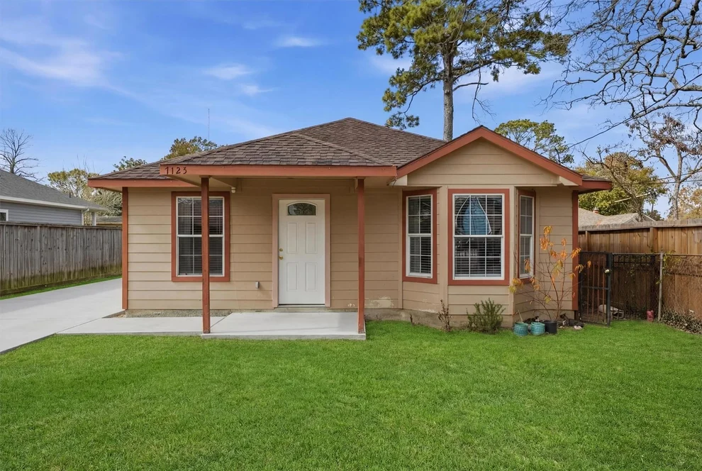 Unit for sale at 7125 Farnsworth Street, Houston, TX 77022