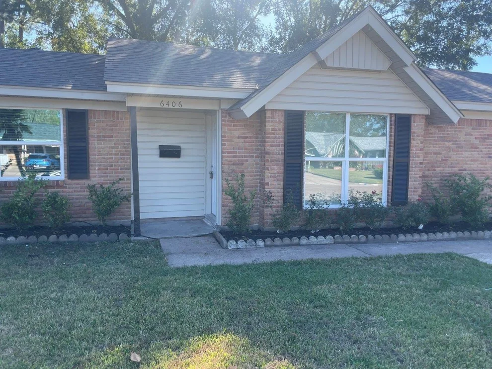 Unit for sale at 6406 Guadalupe Street, Houston, TX 77016