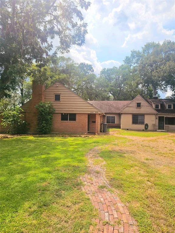 Unit for sale at 3100 Avenue K, Bay City, TX 77414
