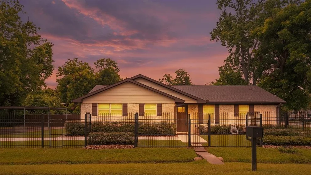 Unit for sale at 1001 Reverend B J Lewis Drive, Houston, TX 77088
