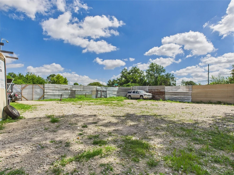 Unit for sale at 7838 Carolwood Drive, Houston, TX 77028