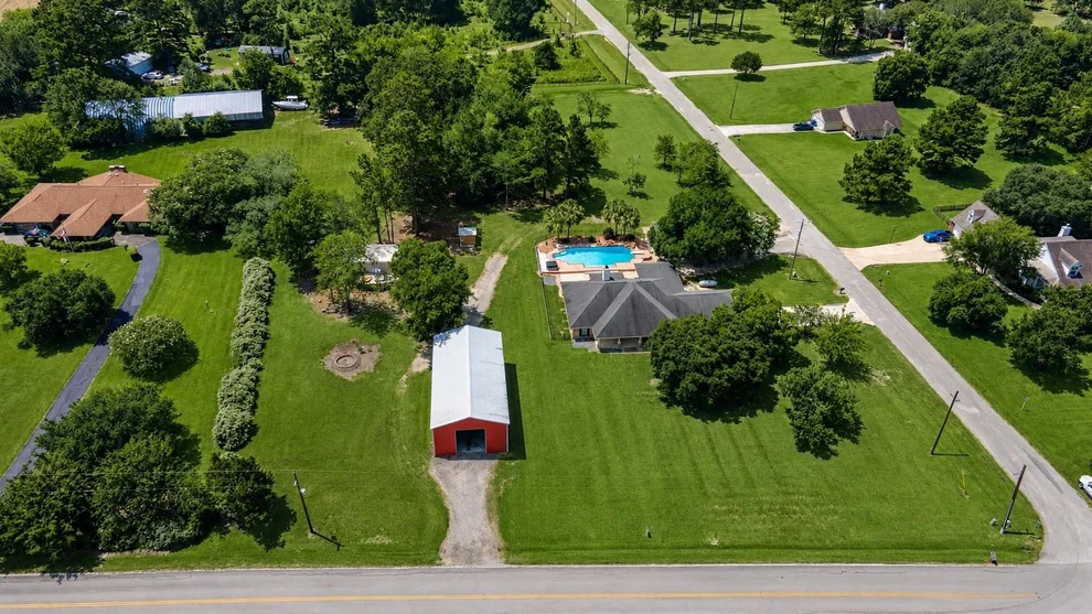 Unit for sale at 16558 Green Meadow Loop, Willis, TX 77318