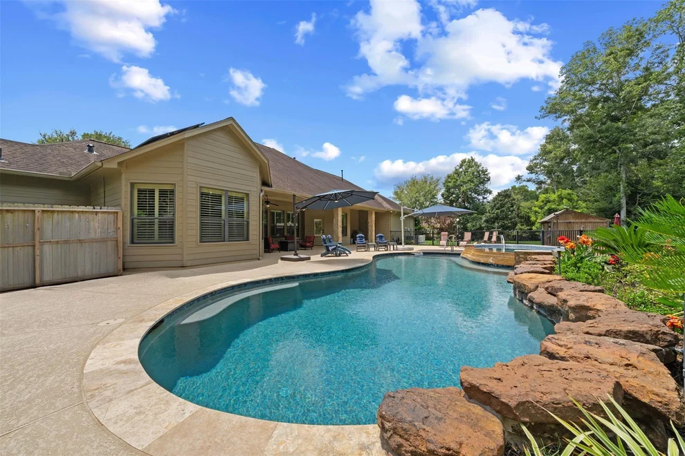 Unit for sale at 419 Lassen Villa Court, Huffman, TX 77336