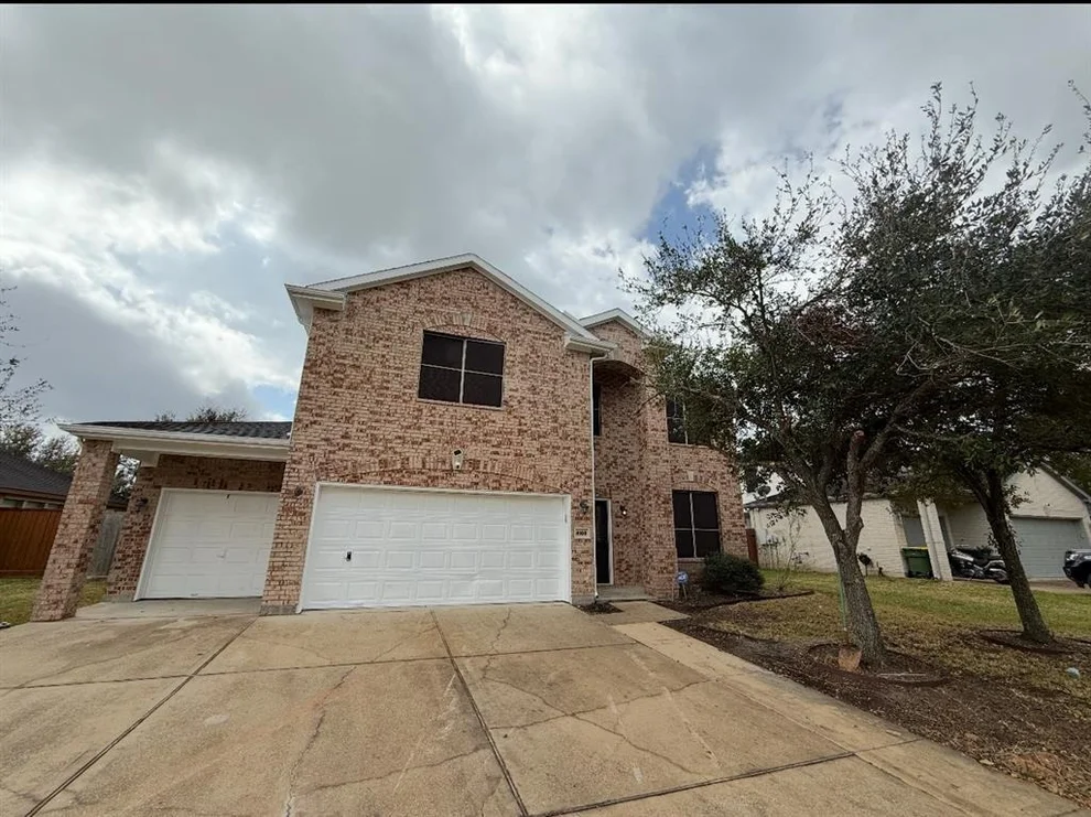 Unit for sale at 4108 Summer Ln, Pearland, TX 77584