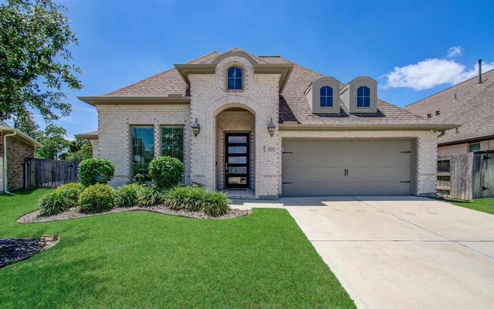 Unit for sale at 20207 Noble Arabian Drive, Tomball, TX 77377