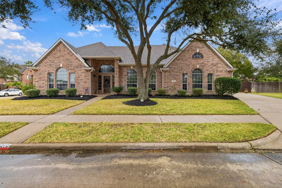 Unit for sale at 3010 Scenic View Court, Seabrook, TX 77586