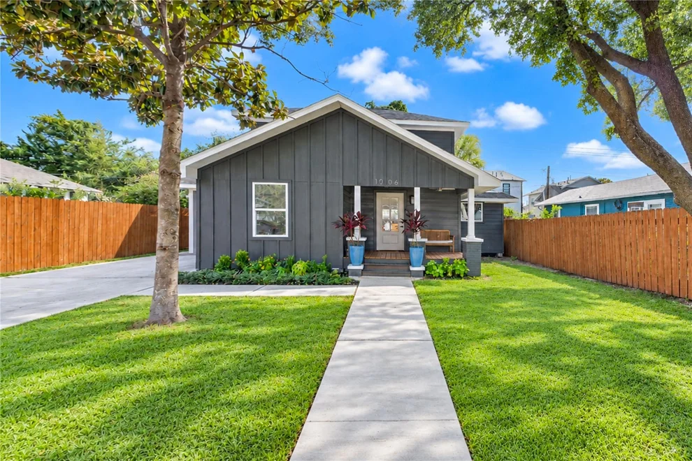 Unit for sale at 1006 Archer Street, Houston, TX 77009