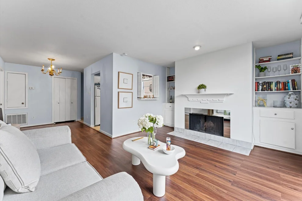 Unit for sale at 2333 Bering Drive, Houston, TX 77057