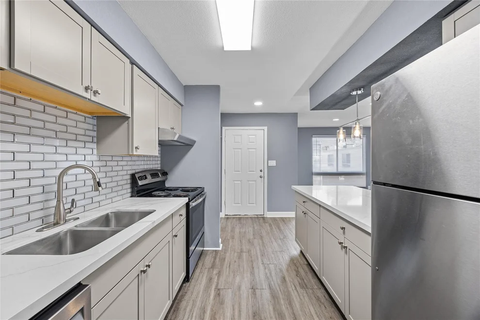 Unit for sale at 17202 Imperial Valley Drive, Houston, TX 77060