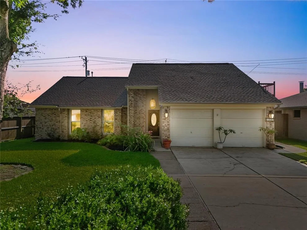 Unit for sale at 2004 Tuscarora Court, League City, TX 77573