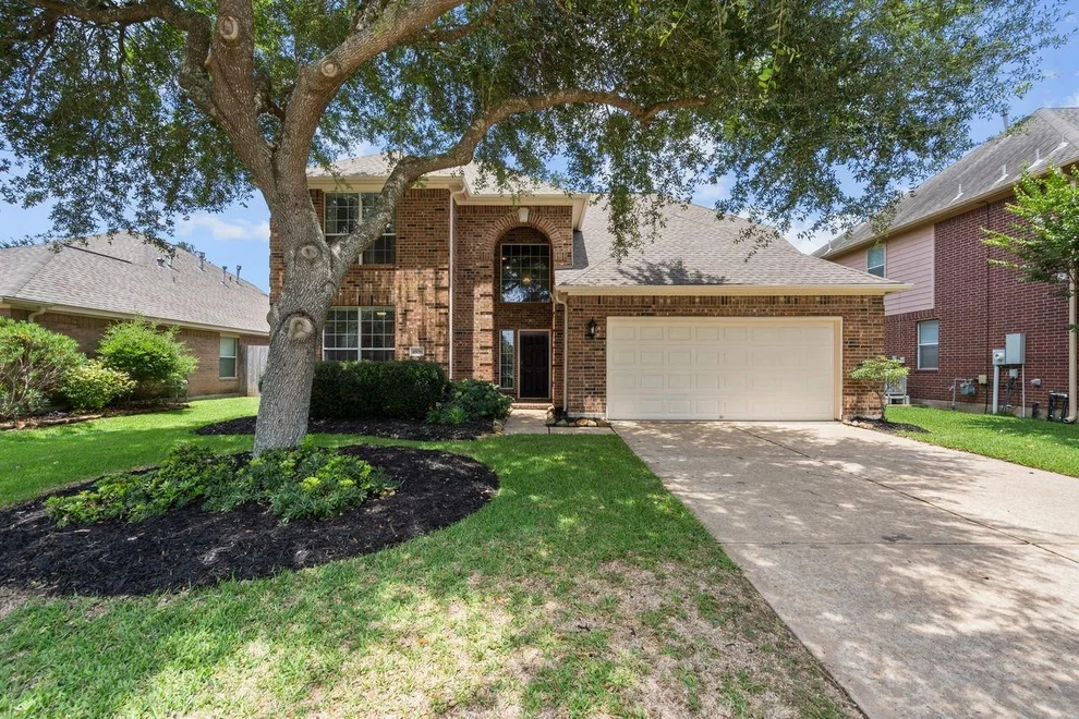 Unit for sale at 4506 Waverly Canyon Lane, League City, TX 77573