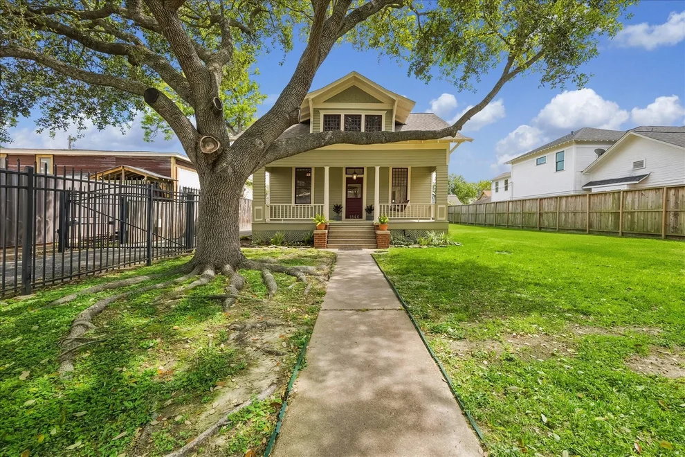 Unit for sale at 1846 Arlington Street, Houston, TX 77008
