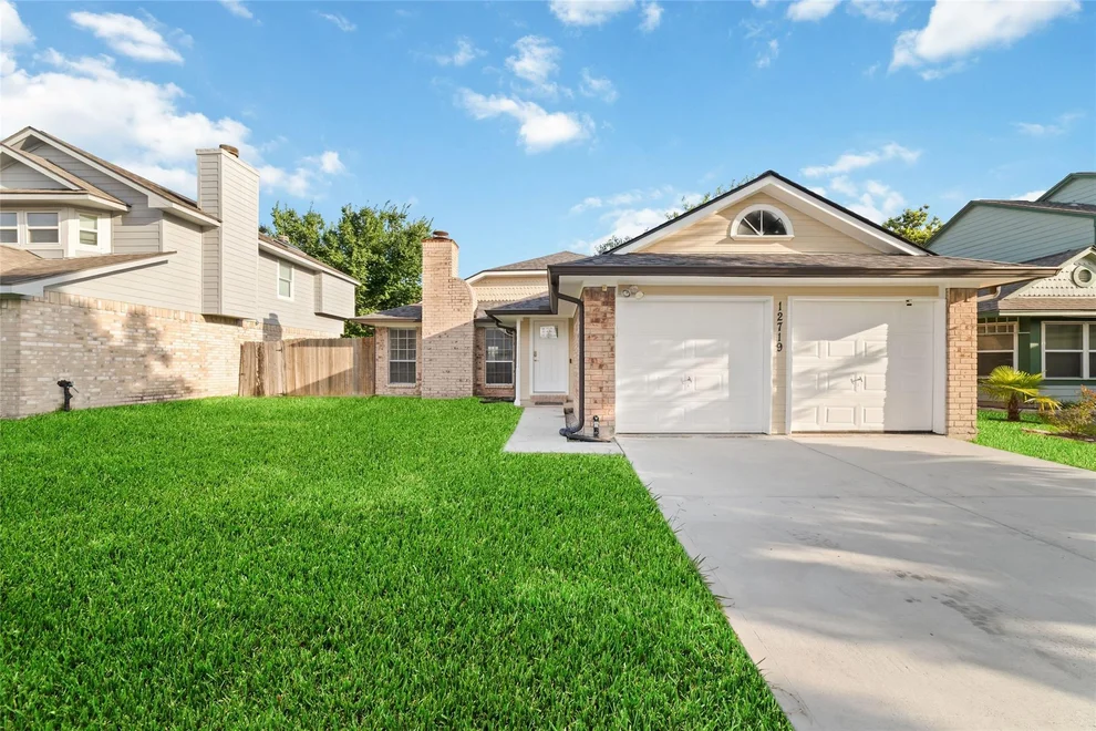 Unit for sale at 12719 Ashford Brook Drive, Houston, TX 77082