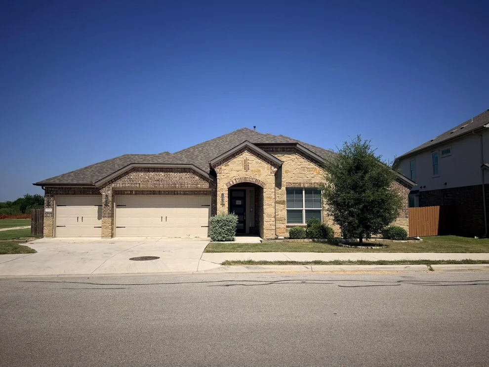 Unit for sale at 16824 Aventura Avenue, Pflugerville, TX 78660