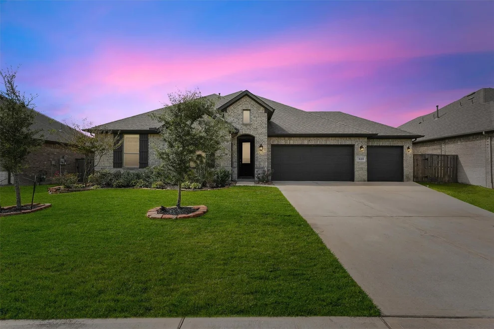 Unit for sale at 31211 Raleigh Creek Drive, Tomball, TX 77375