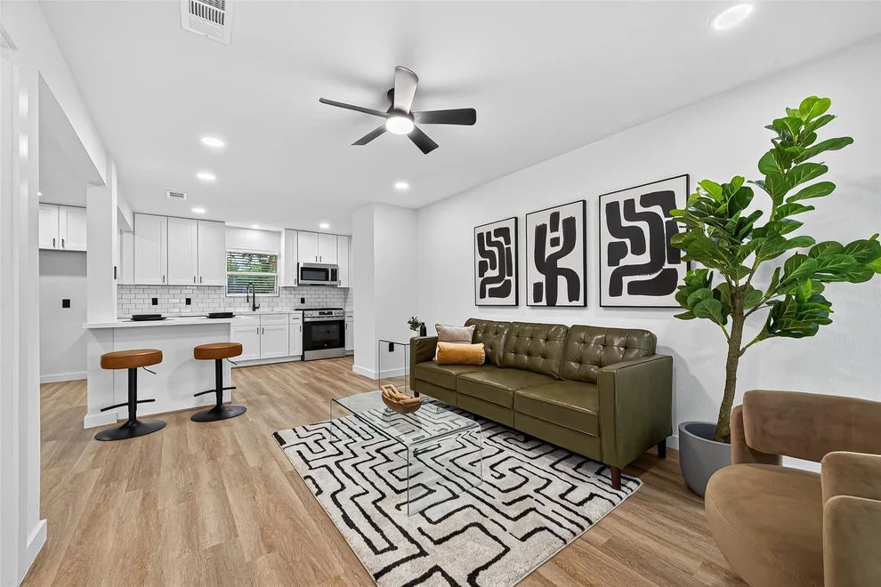 Unit for sale at 7131 Mobud Drive, Houston, TX 77074