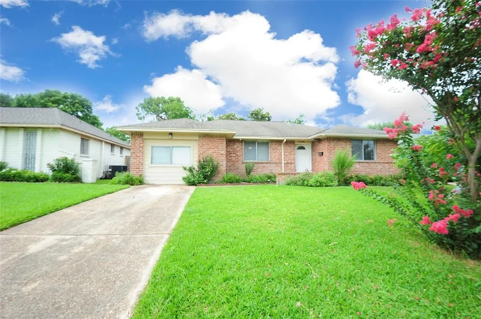 Unit for sale at 11406 Herald Square Drive, Houston, TX 77099