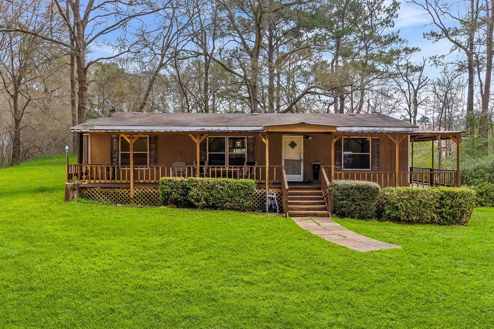 Unit for sale at 106 Jefferson Street, Livingston, TX 77351