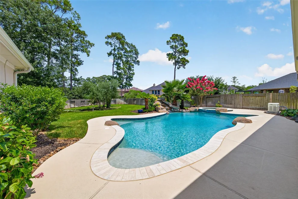 Unit for sale at 8114 Hideaway Run Way, Spring, TX 77389
