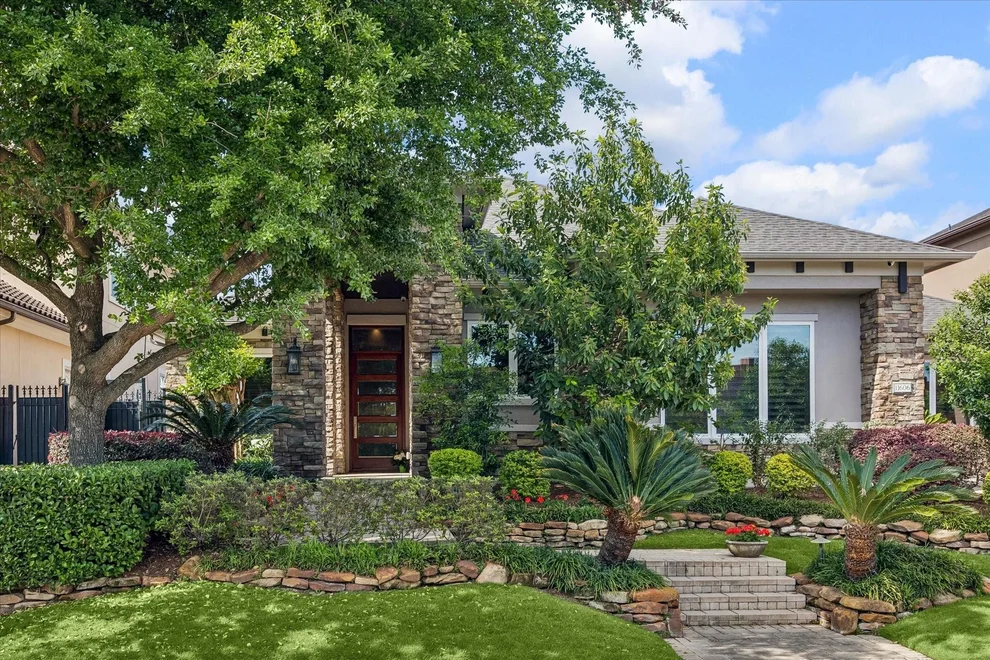 Unit for sale at 11606 Montmarte Boulevard, Houston, TX 77082