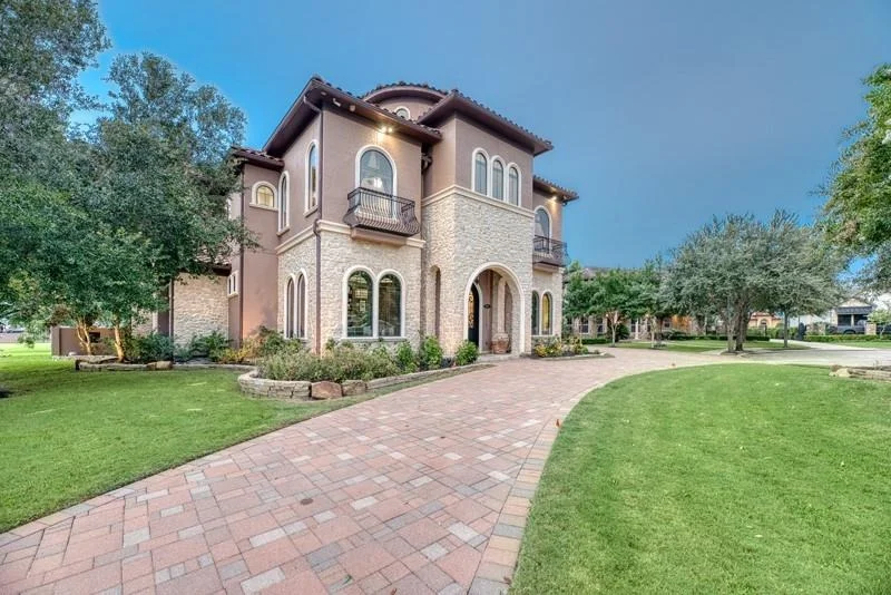 Unit for sale at 5703 Lakeshore Vista Drive, Richmond, TX 77469